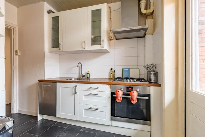 Foto 18 van Ambonstraat 21-A