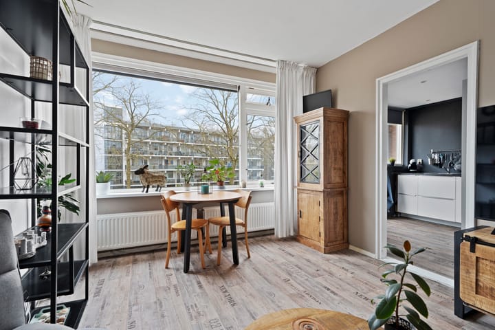 Foto 2 van Van Uvenweg 122-I