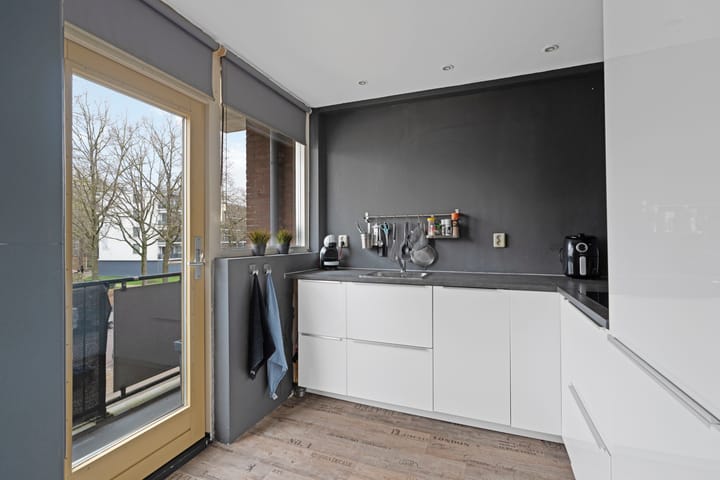 Foto 9 van Van Uvenweg 122-I