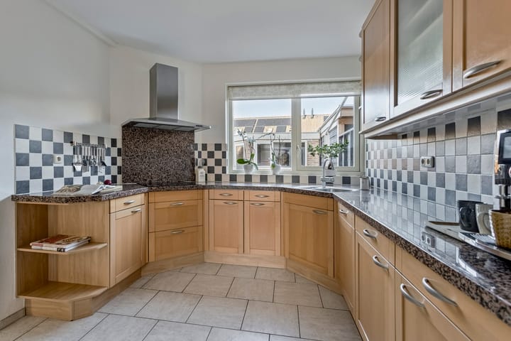 Foto 16 van Oosterweide 42