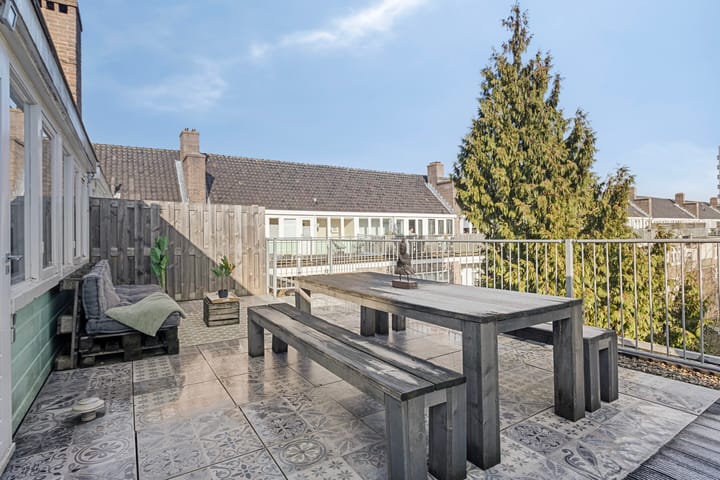 Foto 32 van Waalstraat 47-2