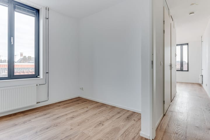 Foto 13 van Laat 202-F