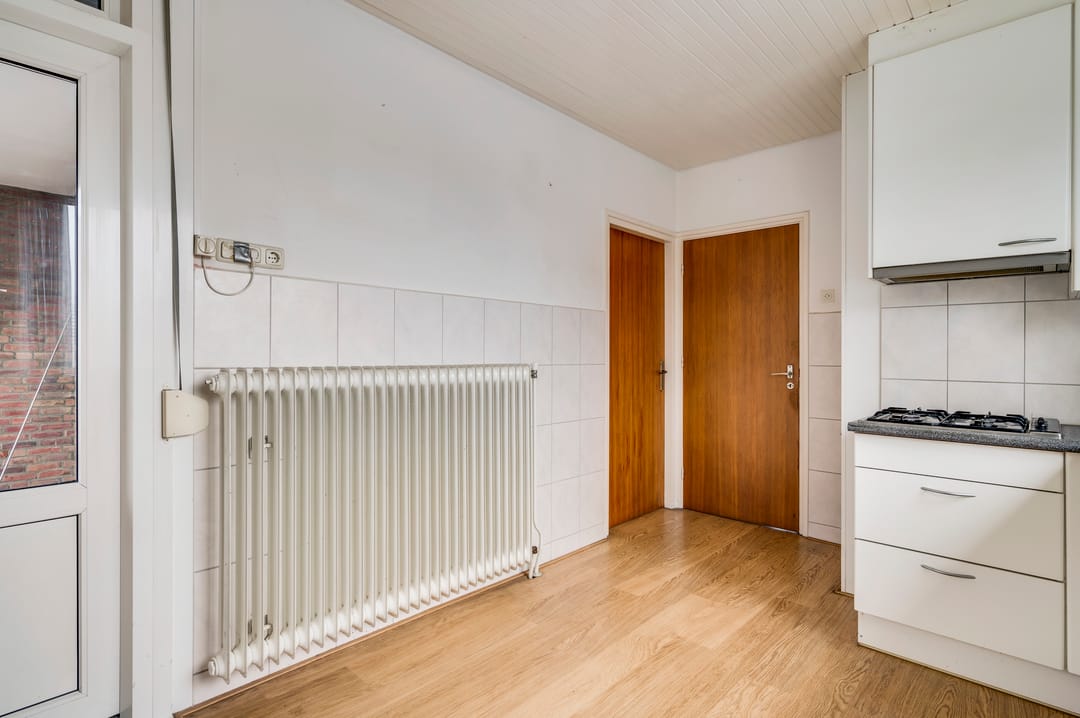 Photo 8 of Bachstraat 41