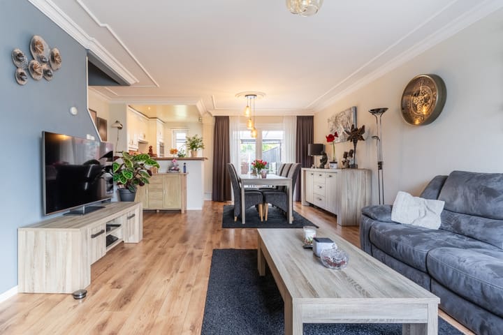 Foto 11 van van Beethovenlaan 53