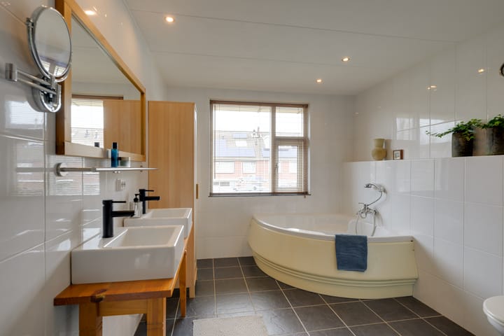 Foto 28 van Midden Woerd 29