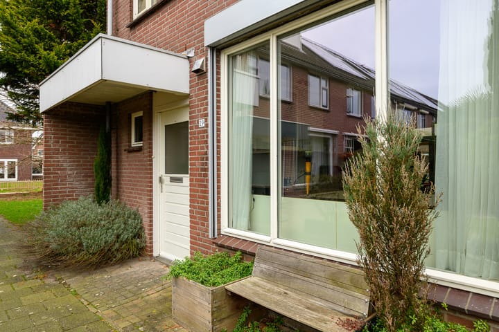 Foto 40 van Midden Woerd 29