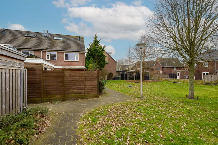 Foto 43 van Midden Woerd 29