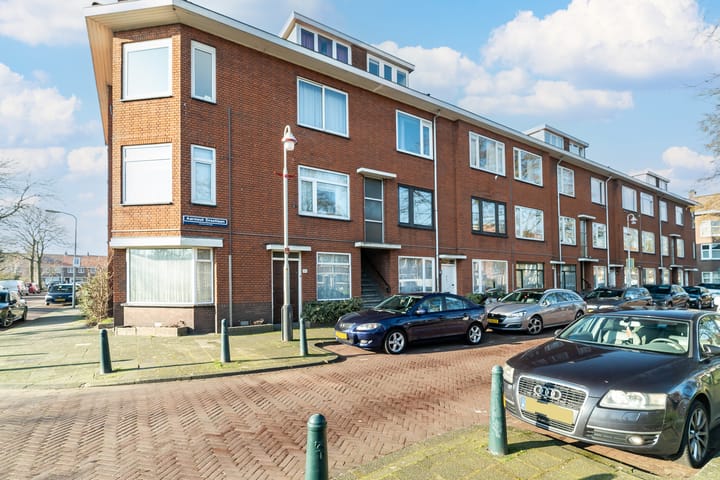 Foto 2 van Aarnout Drostlaan 85