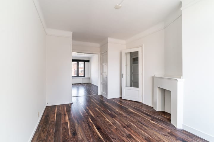 Foto 13 van Aarnout Drostlaan 85