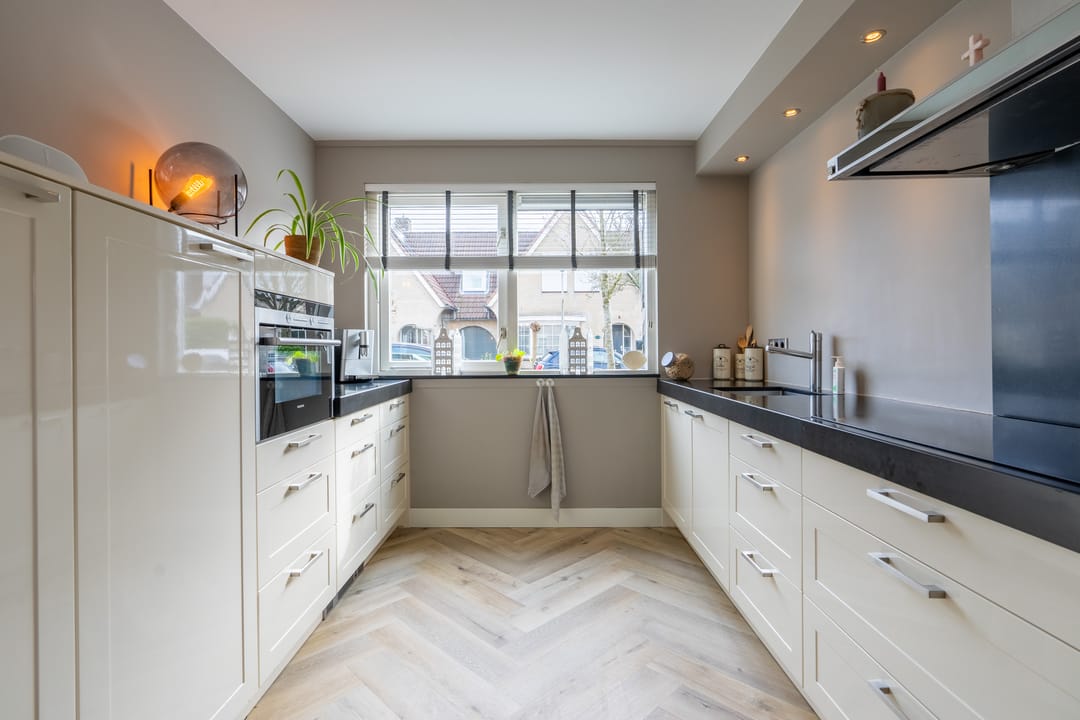 Photo 7 of Hendrik ter Brugghenstraat 16