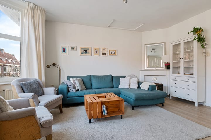 Photo 2 of Woestduinstraat 140-2