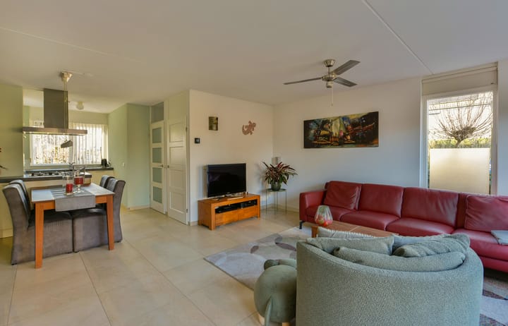 Photo 3 of Loopveltweg 128