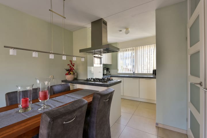 Photo 5 of Loopveltweg 128