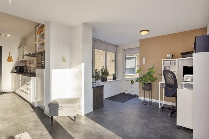 Foto 15 van Burgemeester Joostenlaan 7