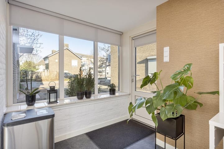 Foto 16 van Burgemeester Joostenlaan 7