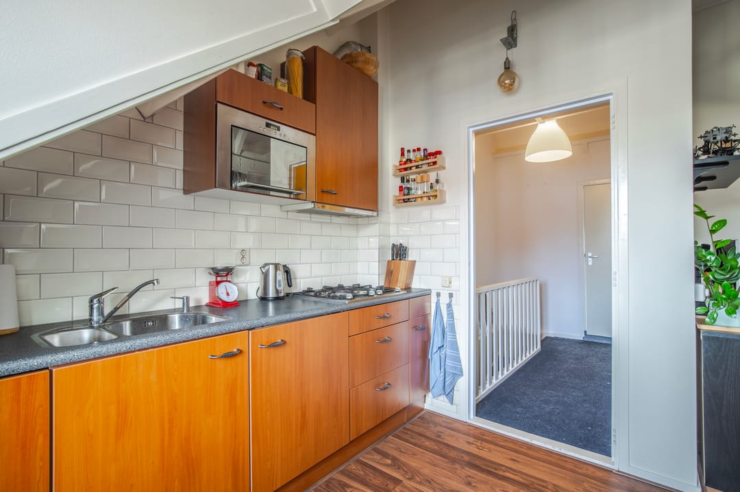 Foto 11 van Emmastraat 9-4