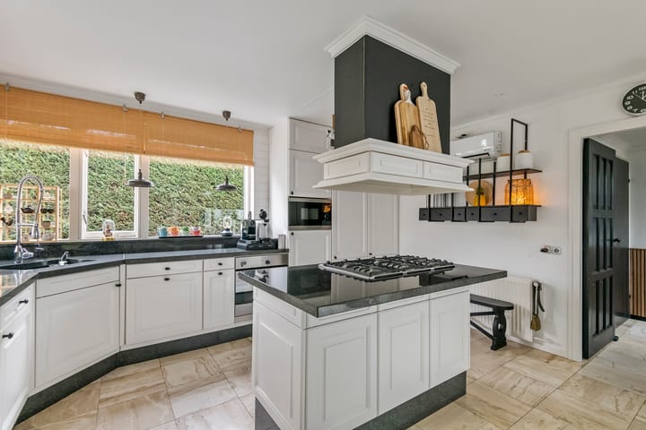 Foto 15 van Raadhuislaan 7