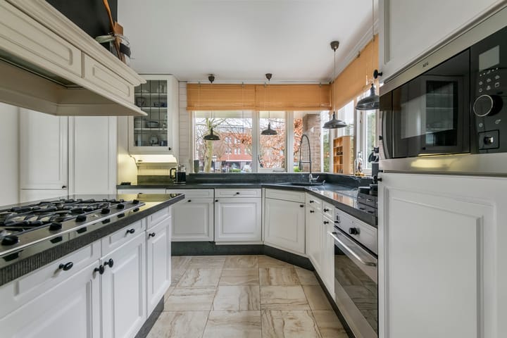 Foto 16 van Raadhuislaan 7