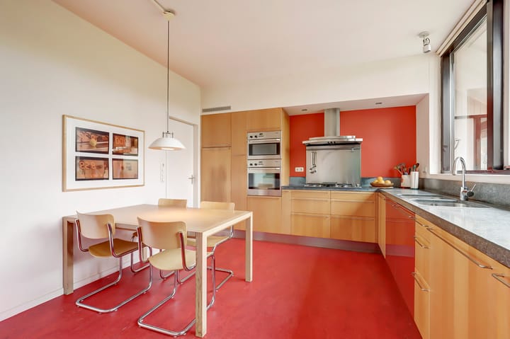 Photo 15 of Burg. Arriënsweg 38