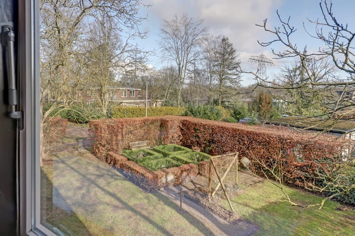 Photo 31 of Burg. Arriënsweg 38