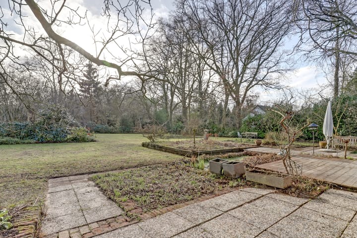 Photo 42 of Burg. Arriënsweg 38