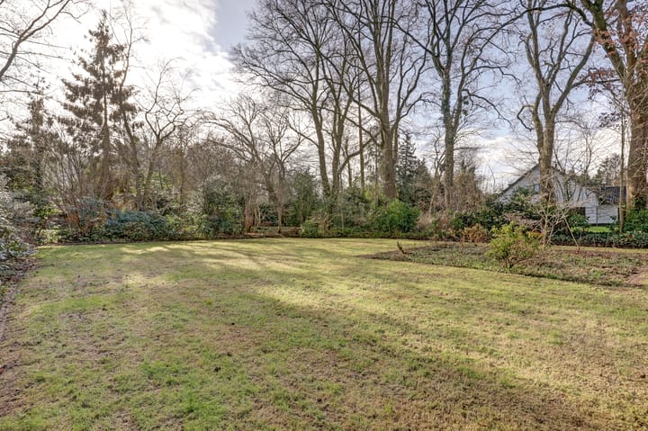 Photo 43 of Burg. Arriënsweg 38