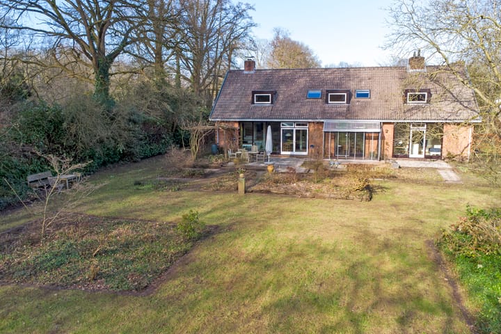 Photo 45 of Burg. Arriënsweg 38