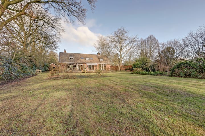 Photo 46 of Burg. Arriënsweg 38