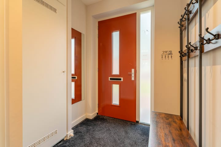 Foto 12 van Van der Waalsstraat 40