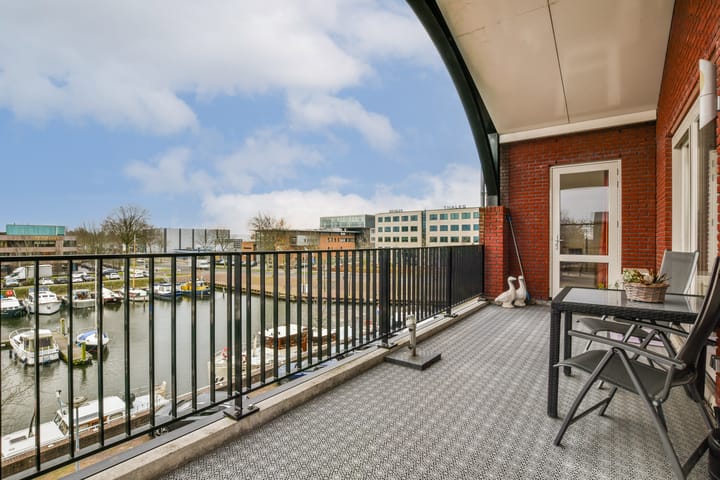 Foto 13 van IJsbaankade 189