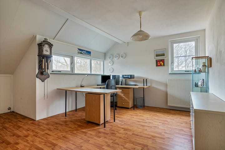 Photo 27 of Beier 24