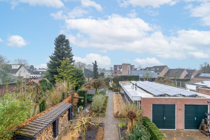 Foto 65 van Abdis van Thornstraat 13