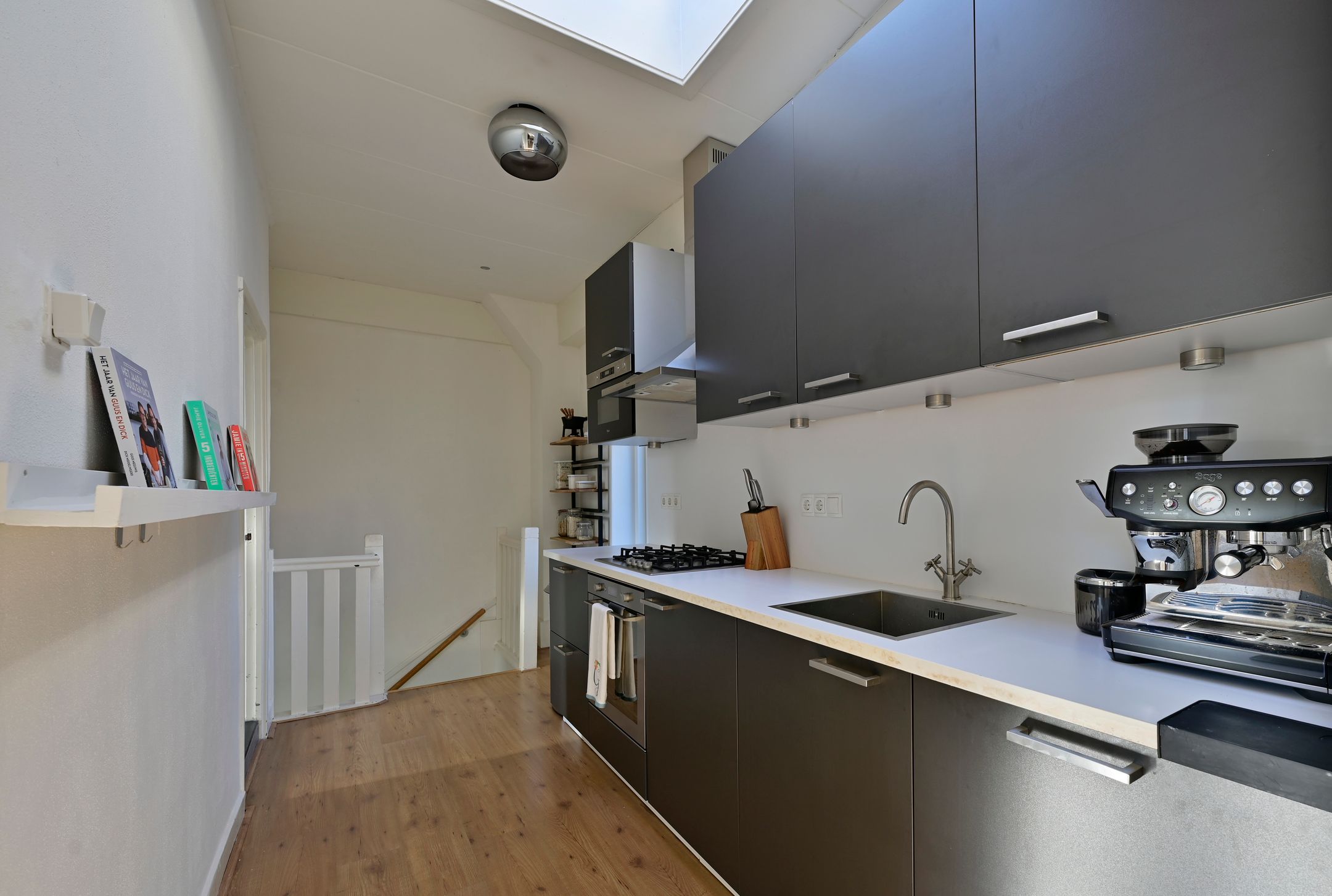 Foto 9 van Nieuwravenstraat 1-BS