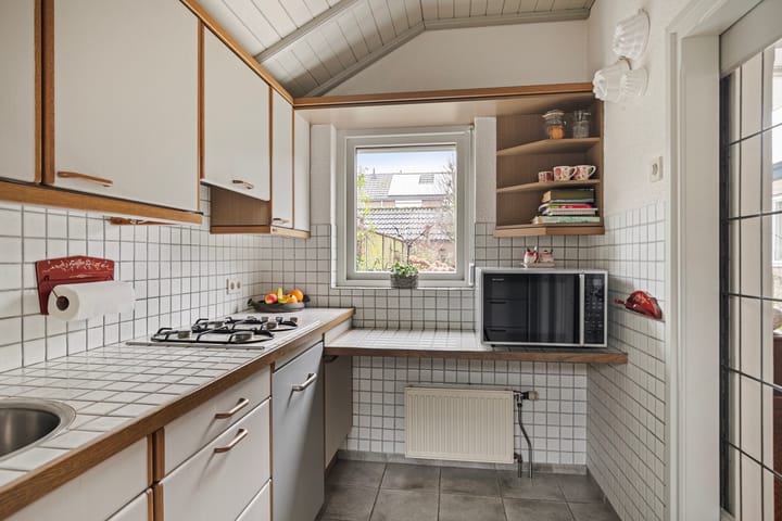 Foto 16 van Muntzstraat 7