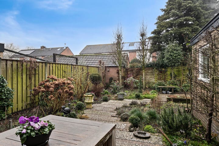 Foto 21 van Muntzstraat 7