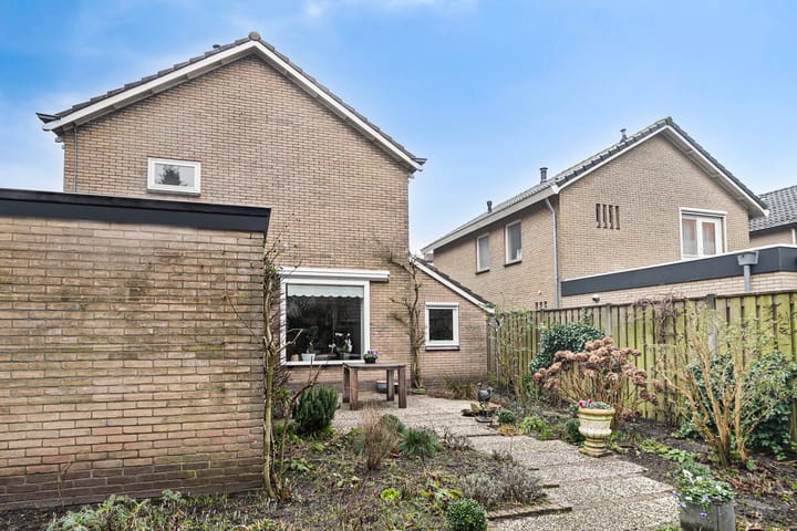 Foto 22 van Muntzstraat 7