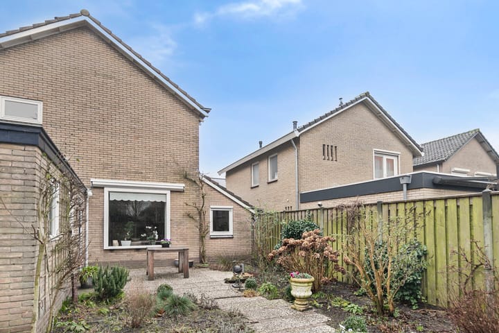 Foto 23 van Muntzstraat 7