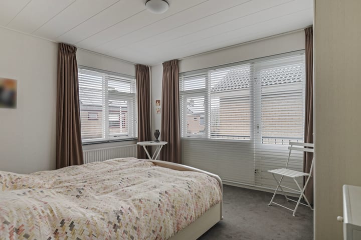 Foto 26 van Muntzstraat 7