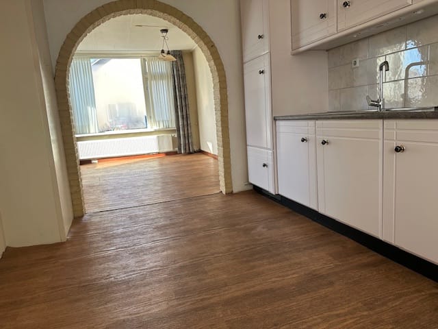 Foto 12 van Oosterweidestraat 94