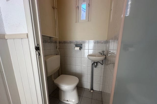 Photo 15 of Oosterweidestraat 94