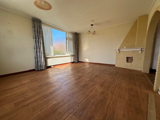 Photo 10 of Oosterweidestraat 94