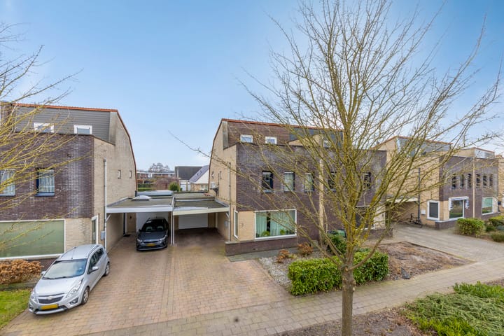 Foto 1 van Roerdompstraat 3