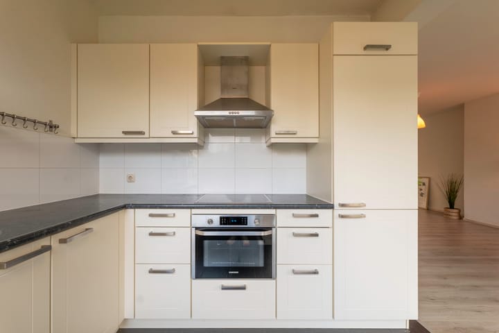 Foto 13 van De Hooghlaan 2-B28