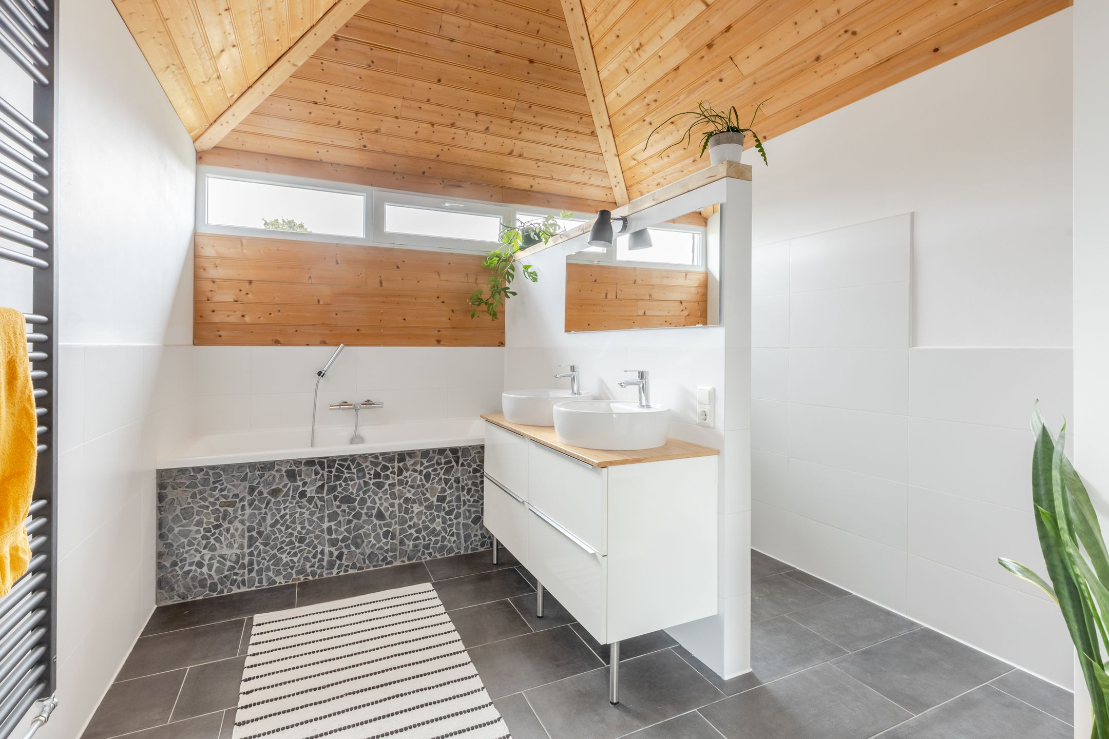 Foto 24 van Burg. Van de Hurkstraat 19