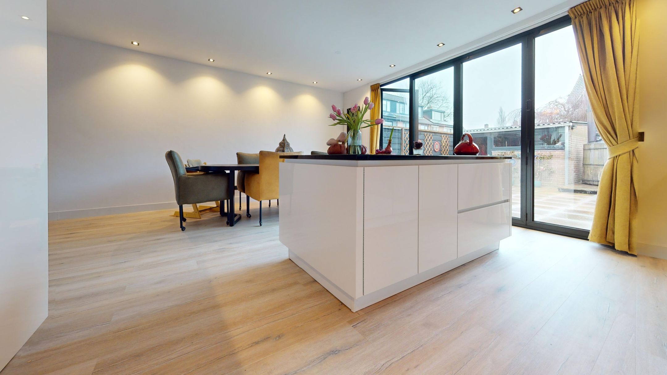 Foto 24 van Beukenlaan 181