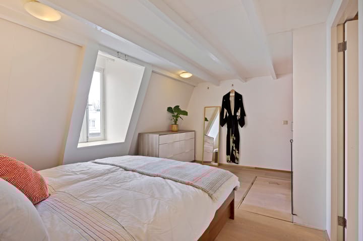 Foto 17 van Van Beuningenstraat 144-3