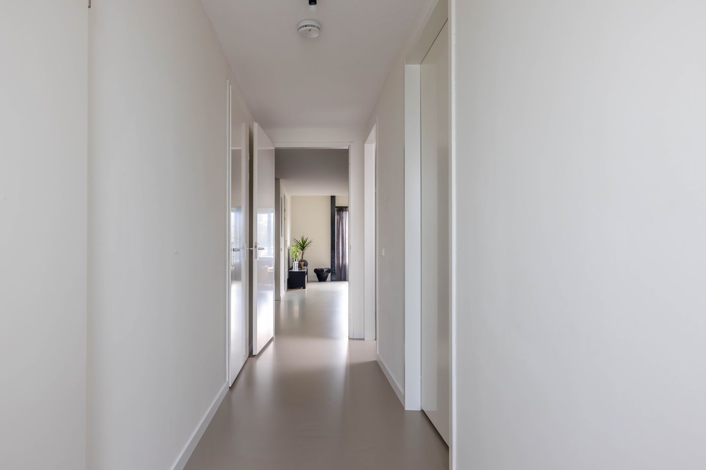 Foto 19 van De Nachtegaal 22-D