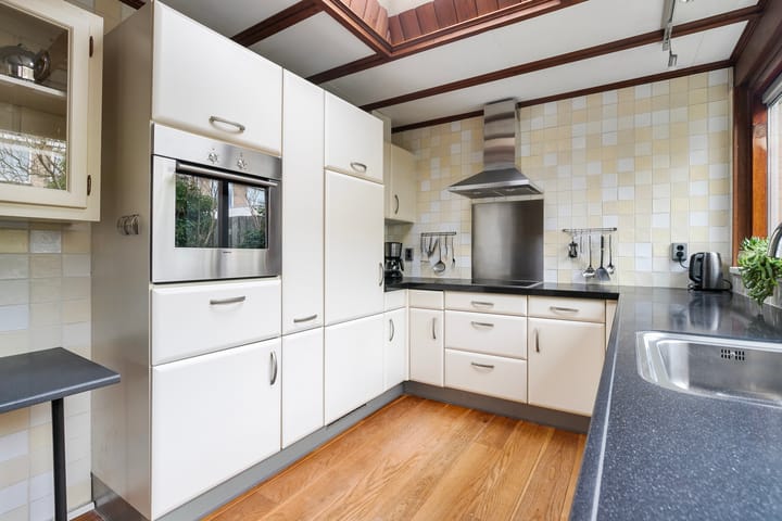 Foto 13 van Pieter de Hooghstraat 111