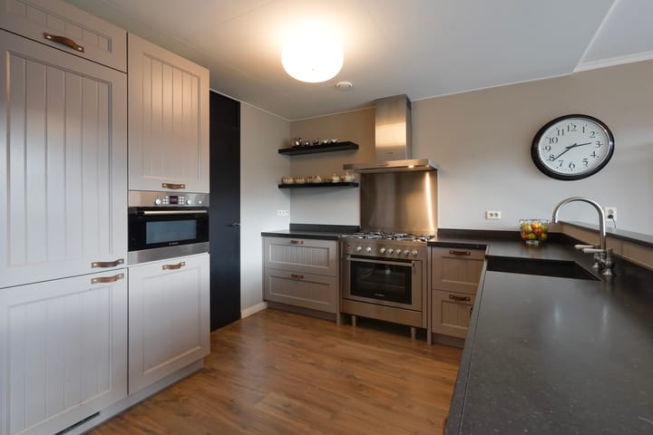 Photo 14 of Zuidersingel 50