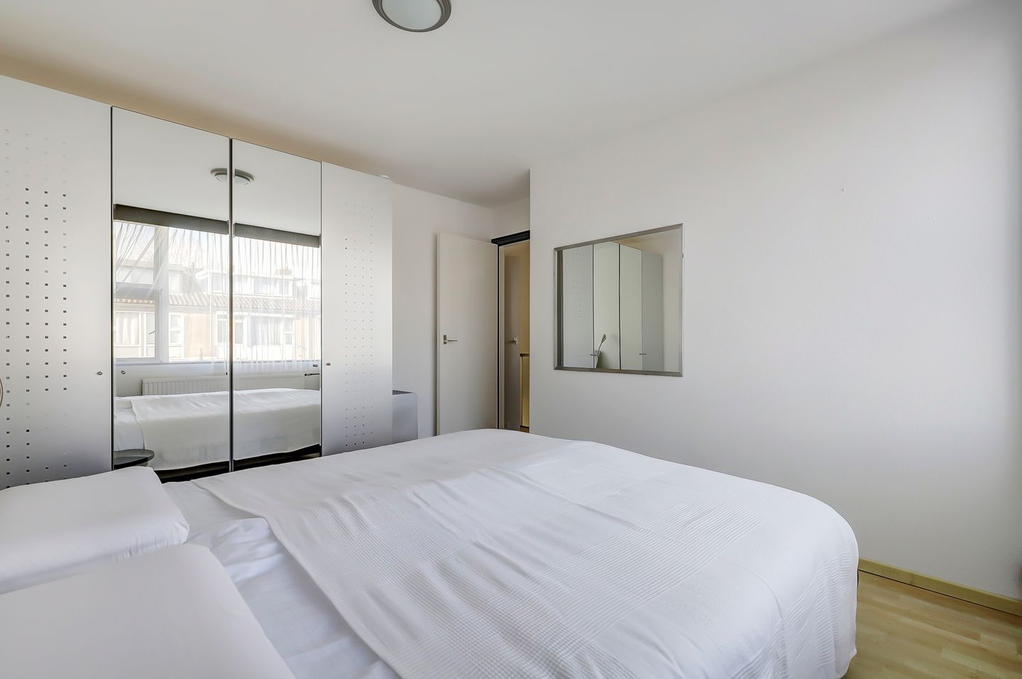 Foto 25 van Dercksenstraat 15